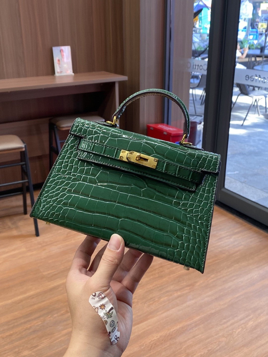 Popular Second Generation Crocodile Pattern Platinum Women's Shoulder Bag