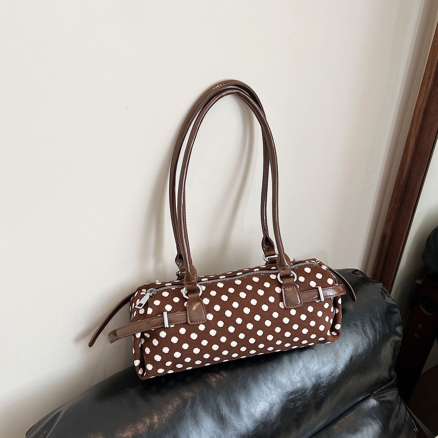 Polka Dot Sausage Design Niche Advanced Underarm Bag