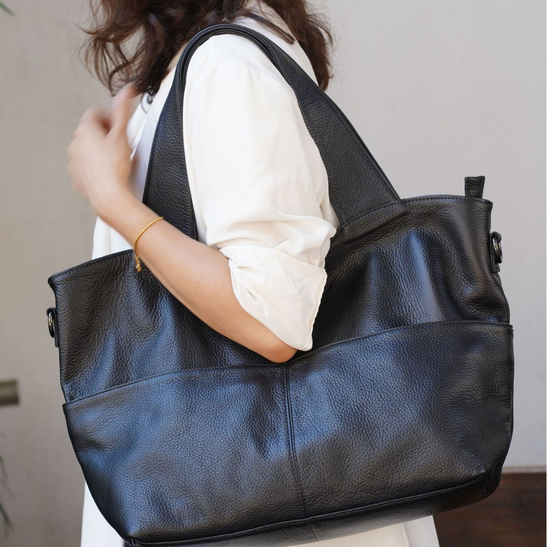 Women's Unique Large Capacity Cattle Leather Retro Women's Handbag