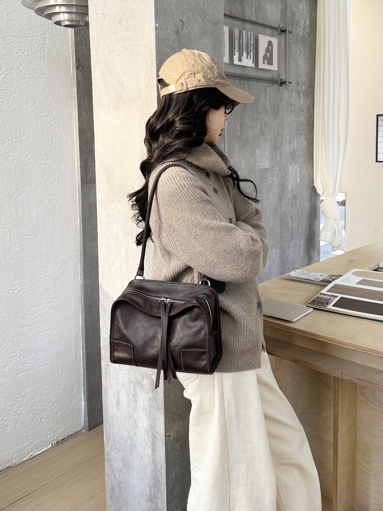 Women's Tanned Leather Cowhide Bowling Boston High-grade Large Tote Bag