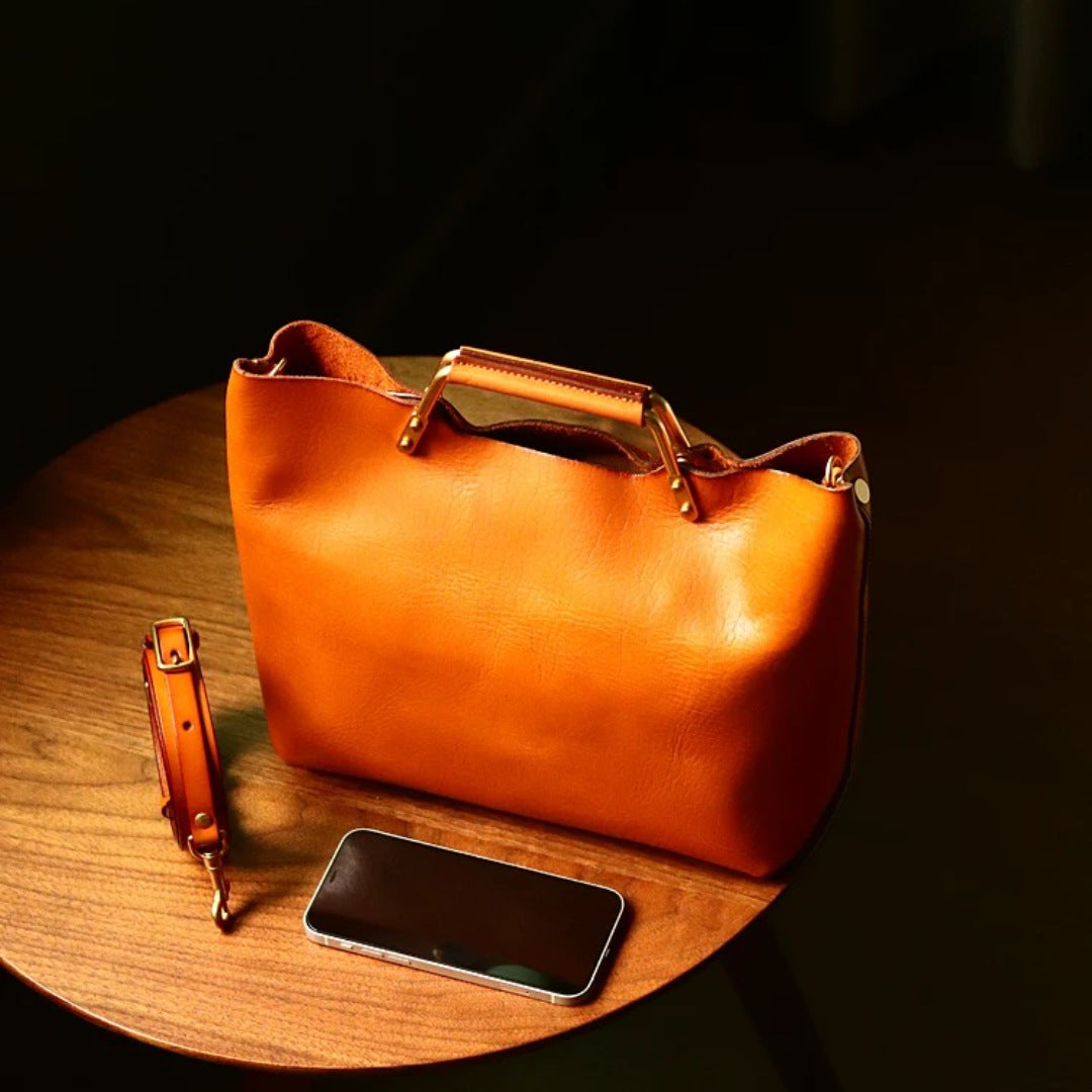 Women's Autumn Retro Minority Large Capacity Commuter Women's Handbag