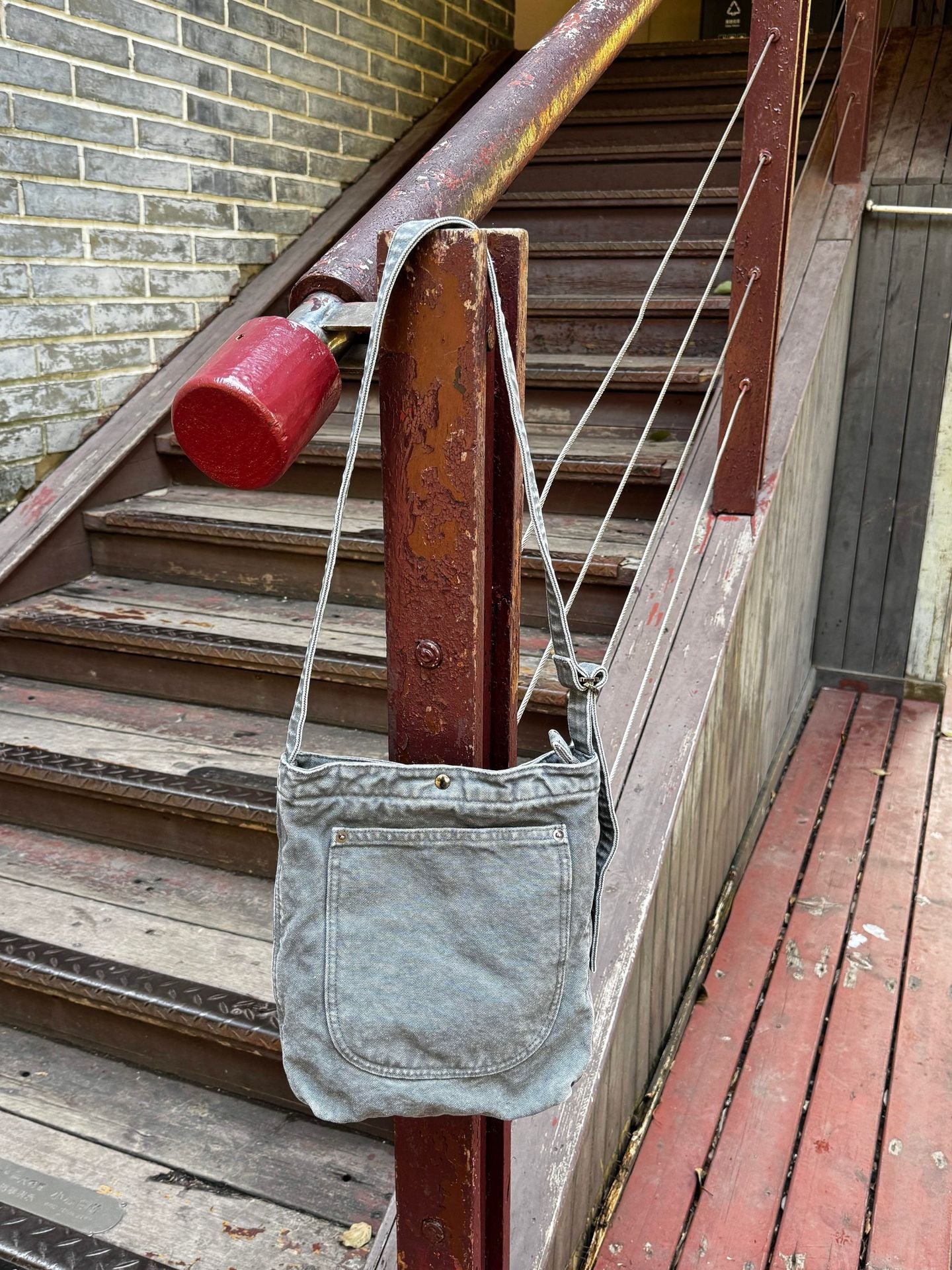 Retro Washed Canvas Large Capacity Style Women's Messenger Bag