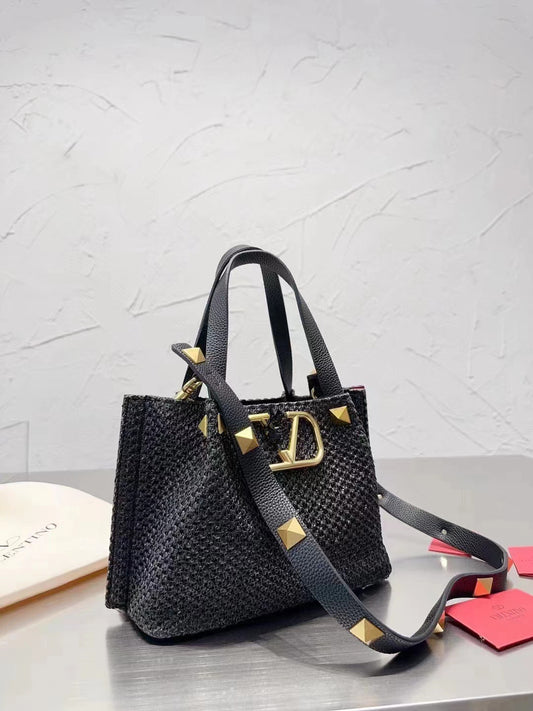 Women's Raffia Woven Portable Holiday Leisure Beach Bags